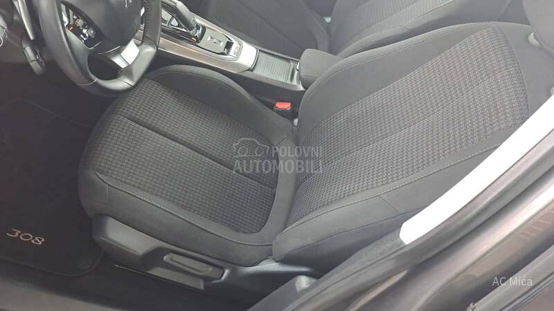 Peugeot 308 1.5 BLU NAV ALU AUT