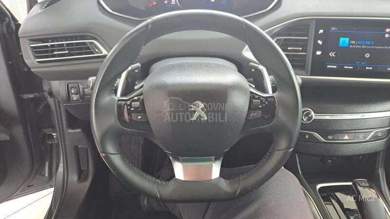 Peugeot 308 1.5 BLU NAV ALU AUT