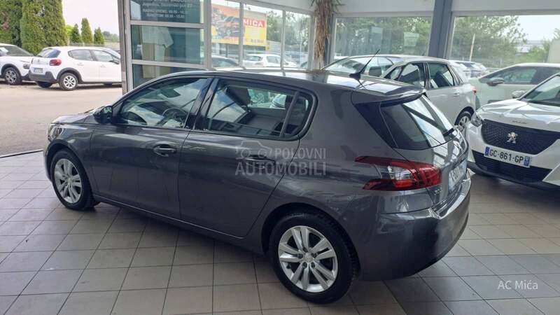 Peugeot 308 1.5 BLU NAV ALU AUT