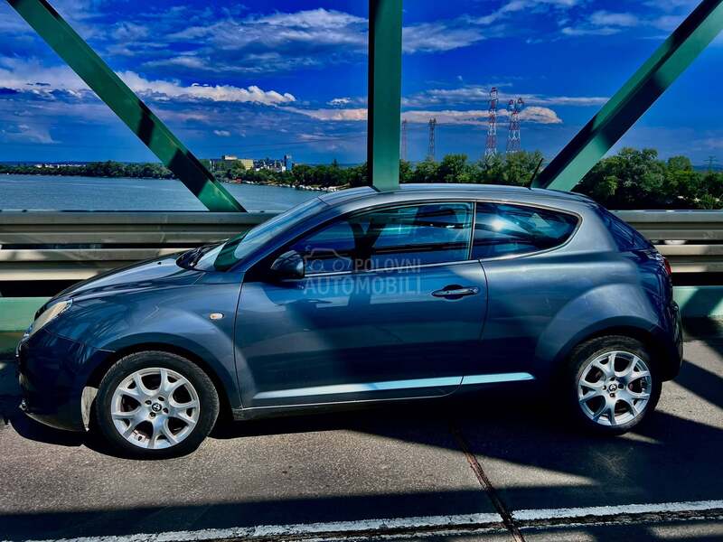 Alfa Romeo MiTo 