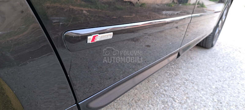 Audi A4 S LINE