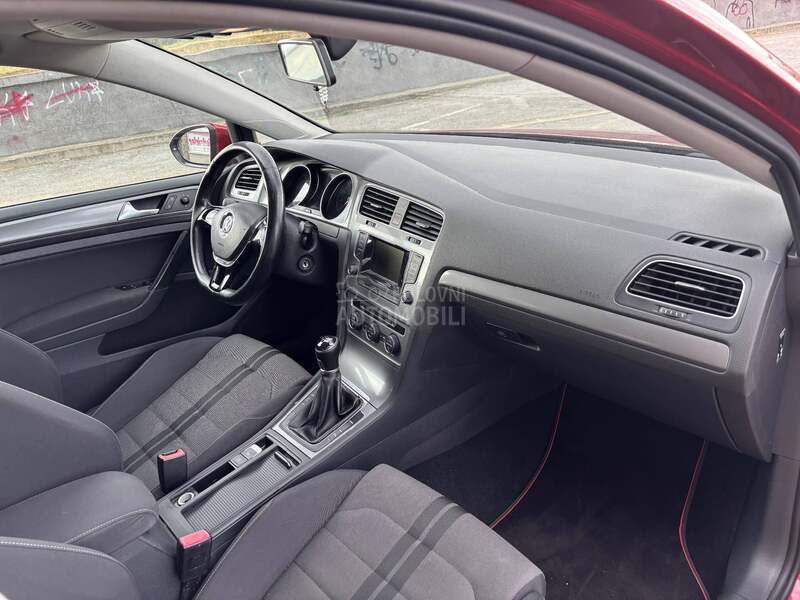 Volkswagen Golf 7 1.6
