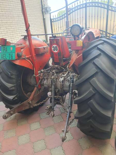IMT 558