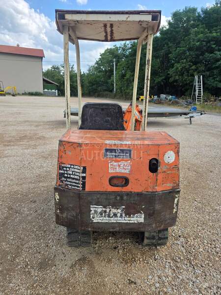 Takeuchi TBS650s 1.2 tone