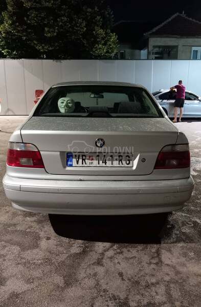 BMW 520 