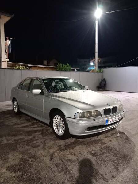 BMW 520 