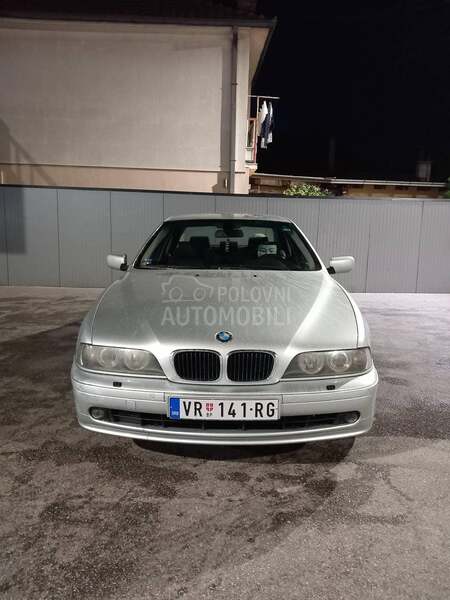 BMW 520 