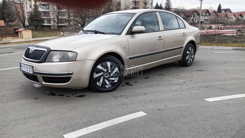Škoda Superb 