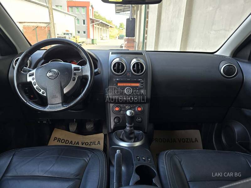 Nissan Qashqai PANO 2.0 b