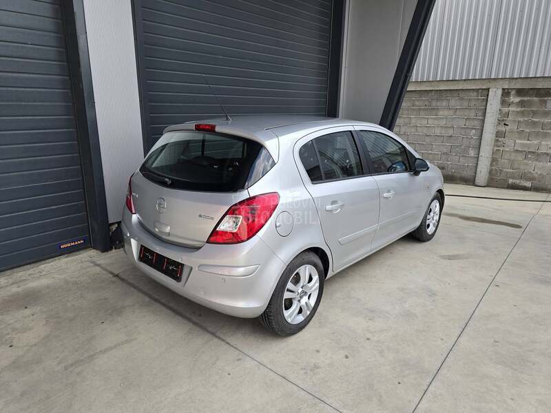 Opel Corsa D 1.3 CDTI COSMO