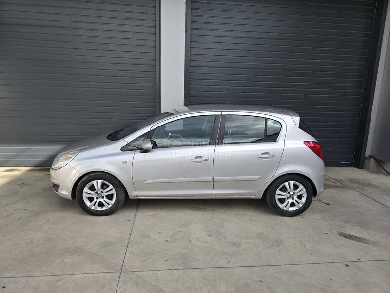 Opel Corsa D 1.3 CDTI COSMO