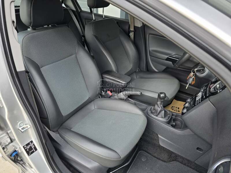 Opel Corsa D 1.3 CDTI COSMO