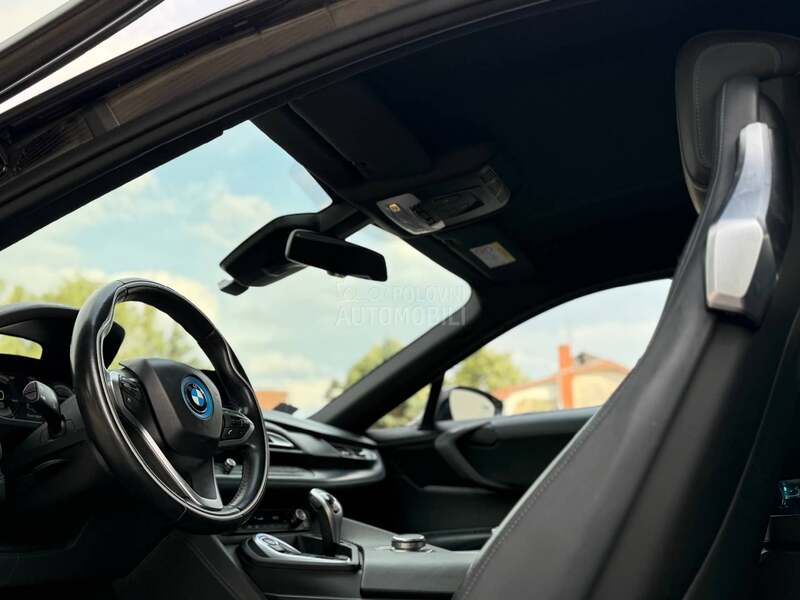 BMW i8 Coupe