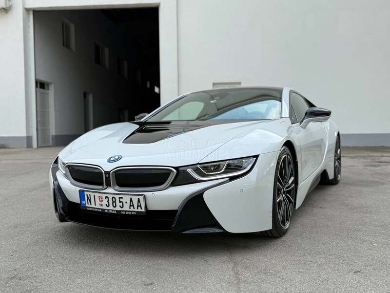 BMW i8 Coupe
