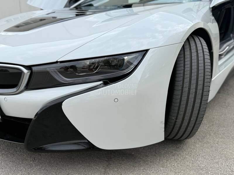 BMW i8 Coupe