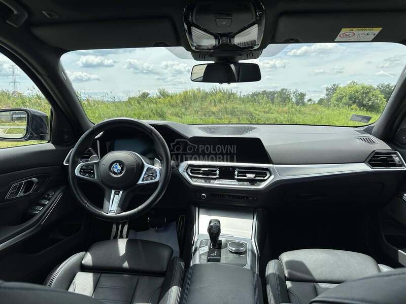 BMW 330 