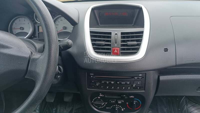 Peugeot 206 plus 1.1