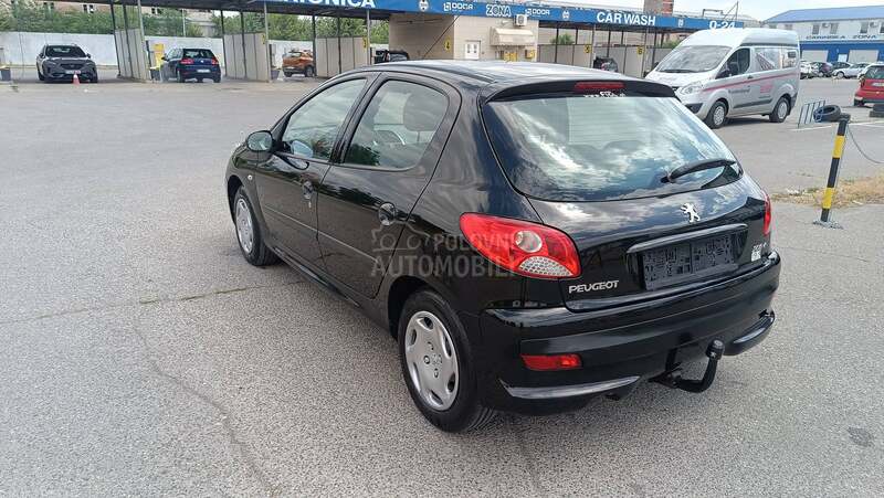 Peugeot 206 plus 1.1