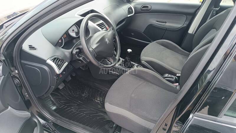 Peugeot 206 plus 1.1