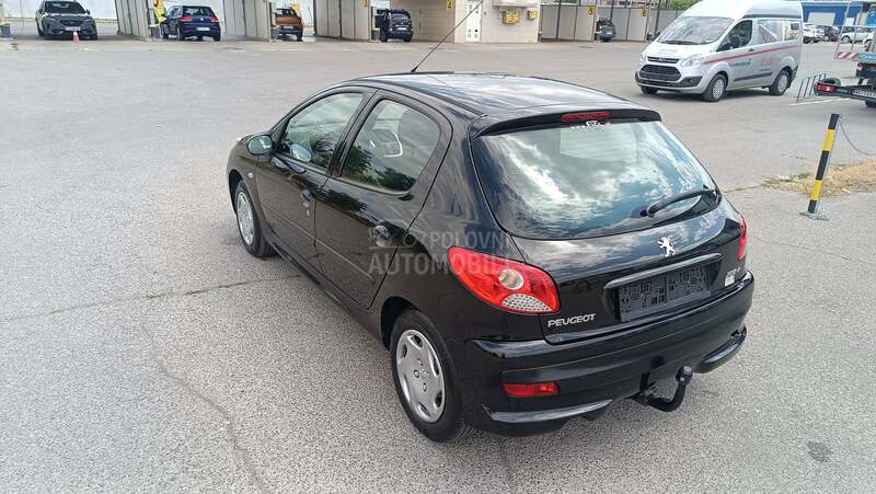 Peugeot 206 plus 1.1