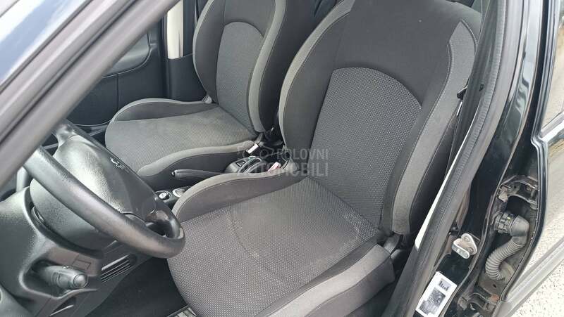 Peugeot 206 plus 1.1