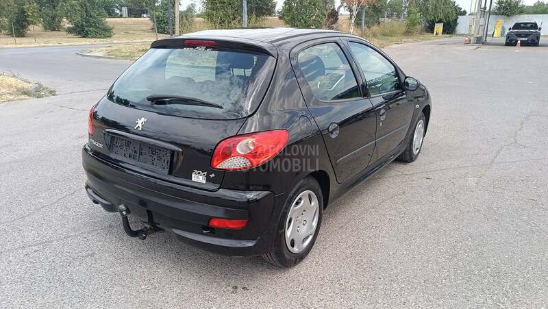 Peugeot 206 plus 1.1