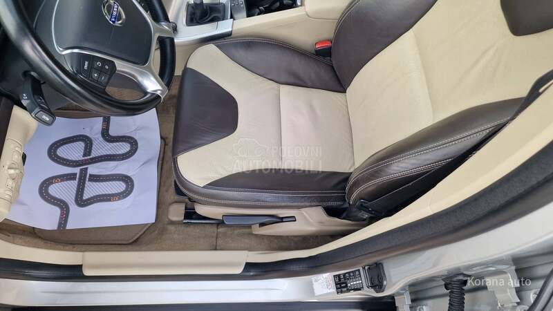 Volvo XC60 2.4 D5 SUMUM