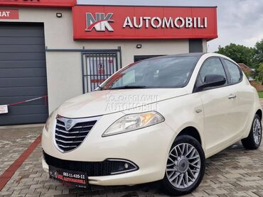 Lancia Ypsilon 1.2 PERLA NOOVA