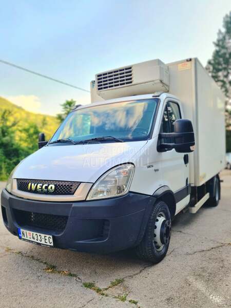 Iveco DAILY HLADNJACA CNG KLIMA