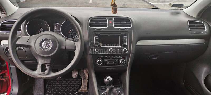 Volkswagen Golf 6 SALONSKO STANJE