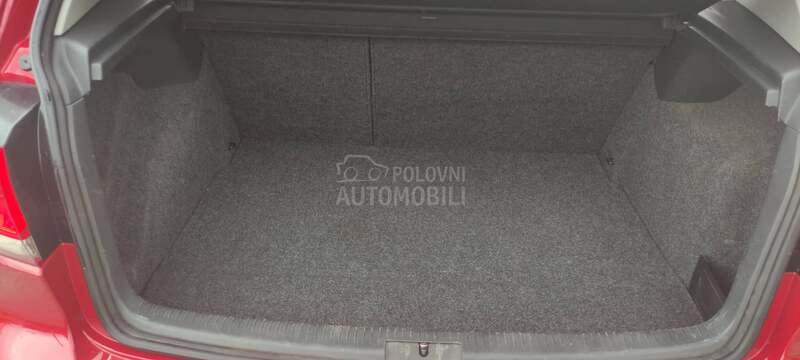 Volkswagen Golf 6 SALONSKO STANJE