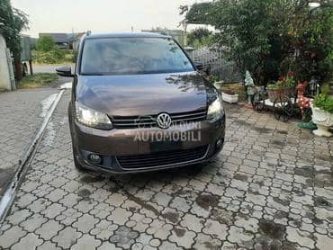Volkswagen Touran sedam sedišta