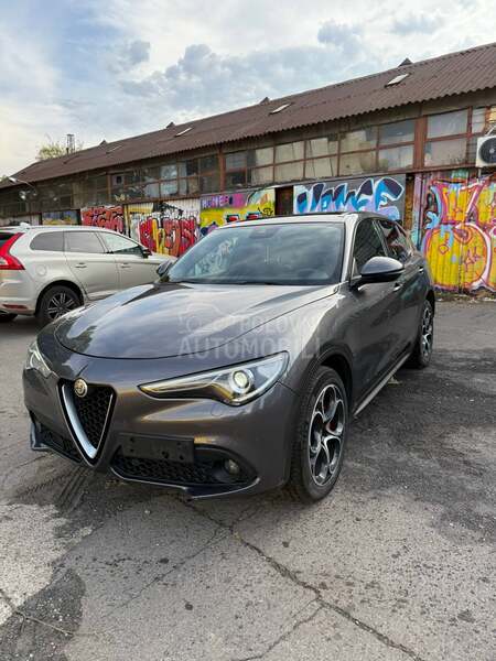 Alfa Romeo Stelvio 2.2 Q4 PANO
