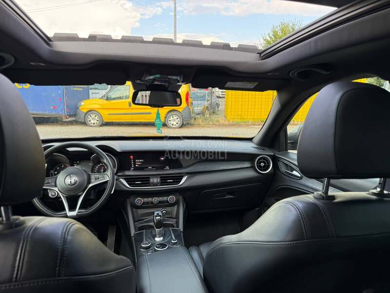 Alfa Romeo Stelvio 2.2 Q4 PANO