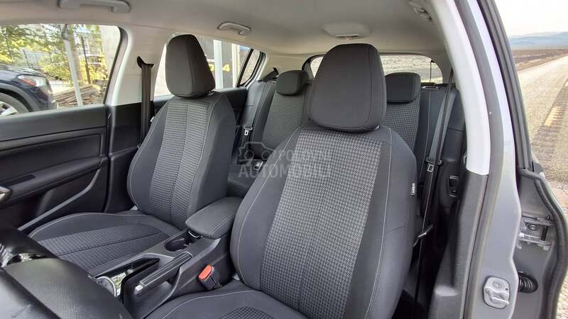 Peugeot 308 KAMERA/N.A.V/L.E.D