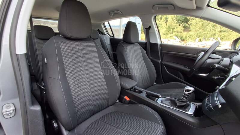 Peugeot 308 KAMERA/N.A.V/L.E.D
