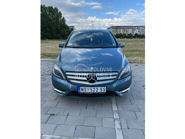 Mercedes Benz B 180 