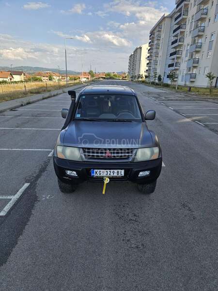 Mitsubishi Pajero 