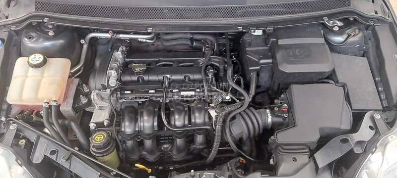 Ford Focus 1.6 16v