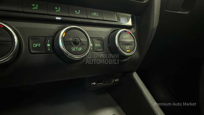 Škoda Octavia //1.6 TDI//N.AVI/FUL