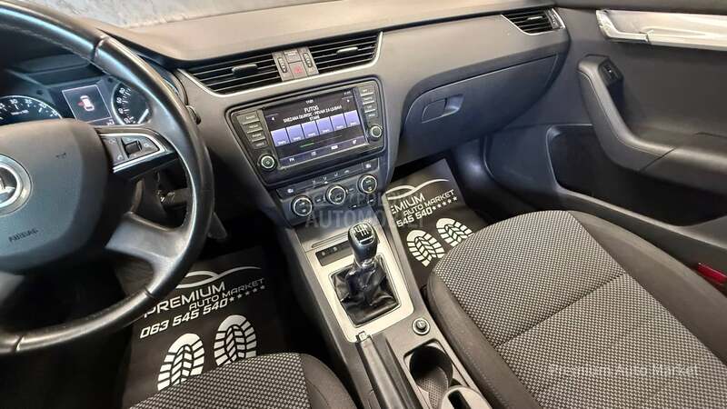 Škoda Octavia //1.6 TDI//N.AVI/FUL
