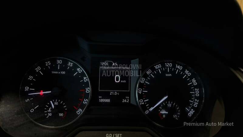 Škoda Octavia //1.6 TDI//N.AVI/FUL