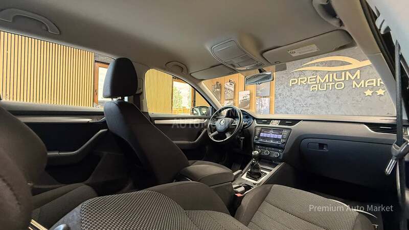 Škoda Octavia //1.6 TDI//N.AVI/FUL