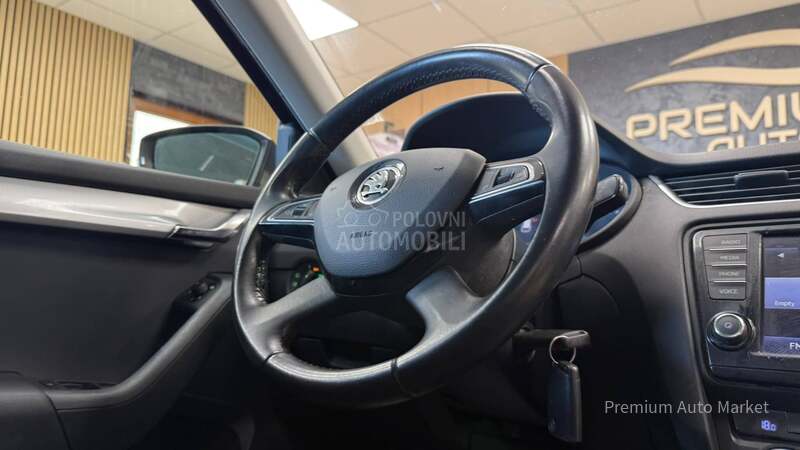Škoda Octavia //1.6 TDI//N.AVI/FUL