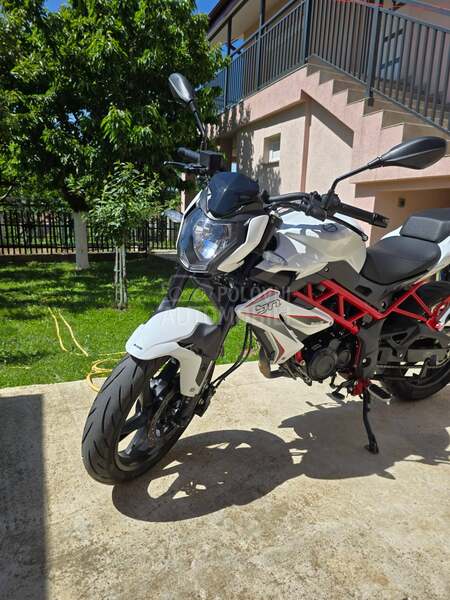 Benelli bn125 bn 125