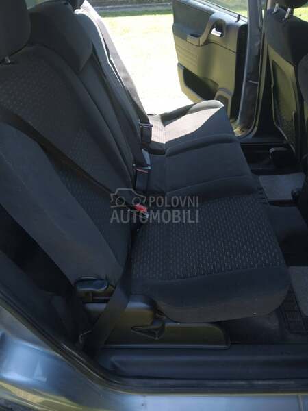 Opel Zafira 2.0 TDI