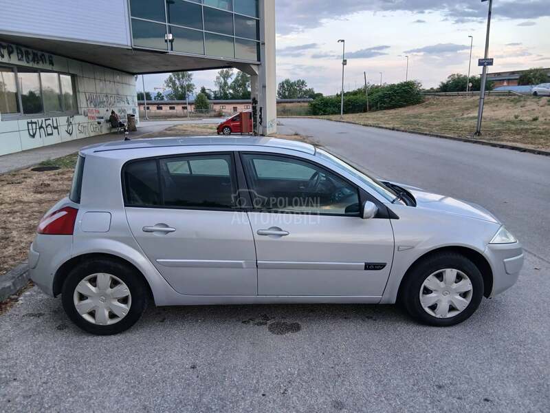 Renault Megane 1.6 16v