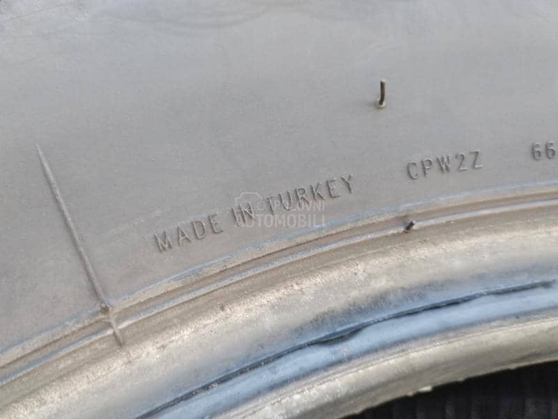 Lassa 215/70 R16 Zimska