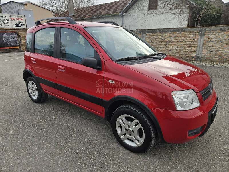 Fiat Panda CLIMBING