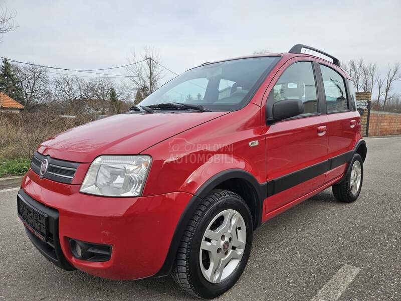 Fiat Panda CLIMBING